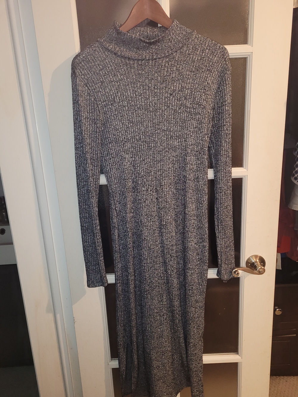 Banana Republic Gray Ribbed Turtleneck Long Sleeve Midi Dress